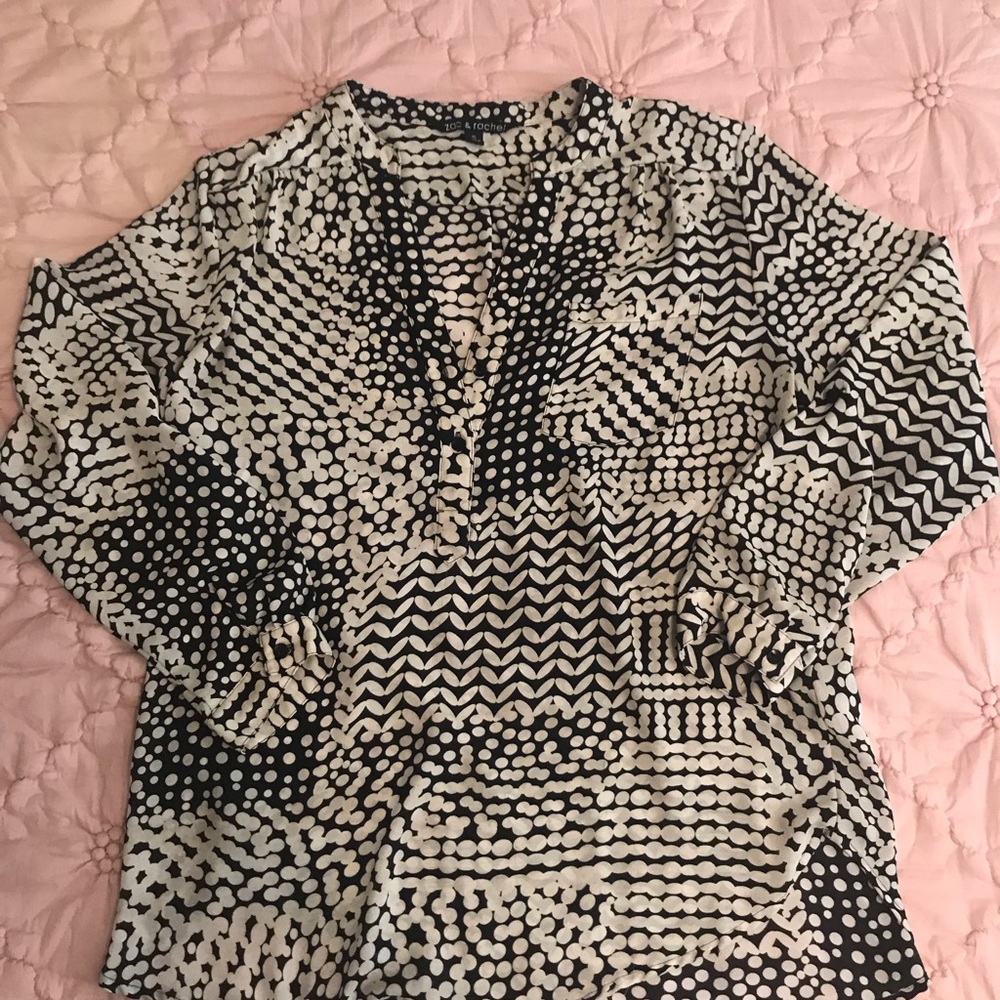 Black and white tunic XL